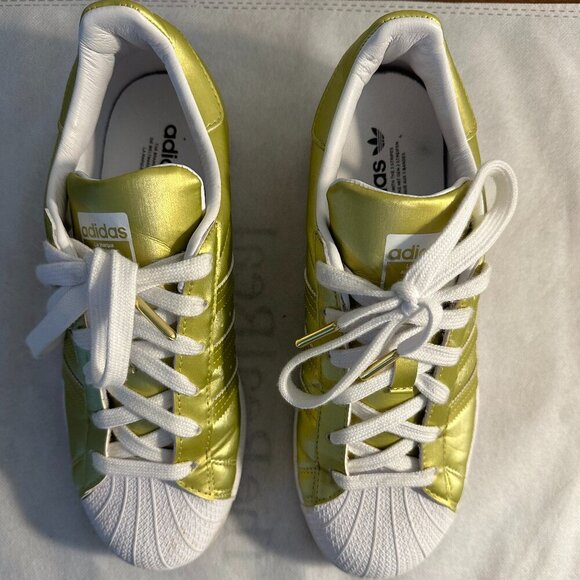Adidas Superstar 'Gold Metallic' - Picture 6 of 11